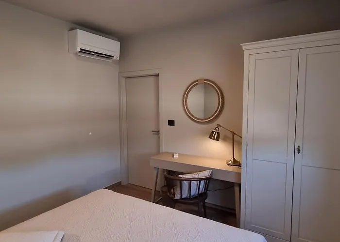 4r House With Jacuzzi Βίλα *