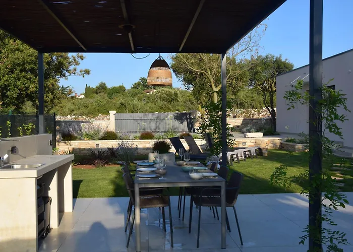 Βίλα 4r House With Jacuzzi