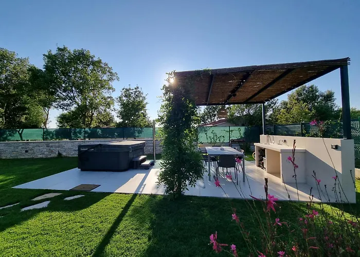 빌라 4r House With Jacuzzi