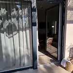 4r House With Jacuzzi Villa *